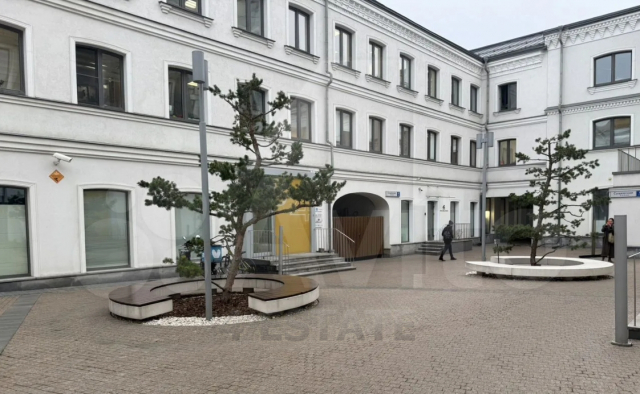 Презентабельный офис в бизнес комплексе класаа А, м.Менделеевская.