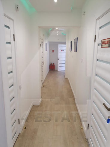 Помещение с отдельным входом, м.Курская.