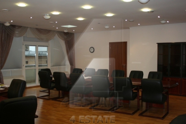 Бизнес центр класса "А"(можно банк), м.Достоевская.