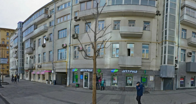 Помещение свободного назначения с отд. входом, м.Смоленская.