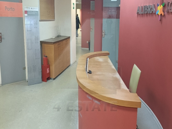 Аренда помещение свободного назначения с отд. входом, м.Новослободская.