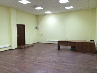 Аренда офисных и торговых помещений в бизнес центре класса В, м. Фрунзенская.