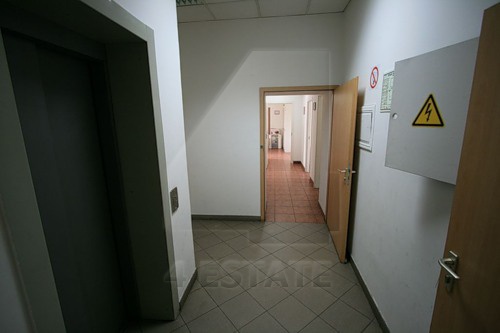 Продаются офисы в бизнес центре класса В+, м.Смоленская.