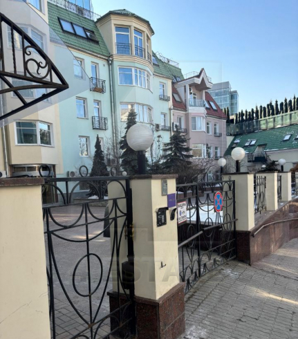 Представительский офис с отд. входом, м.Трубная.