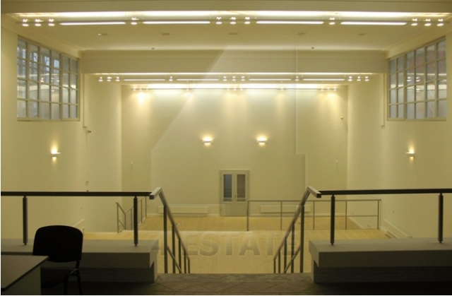 Продажа отреставрированного особняка, м. Киевская.