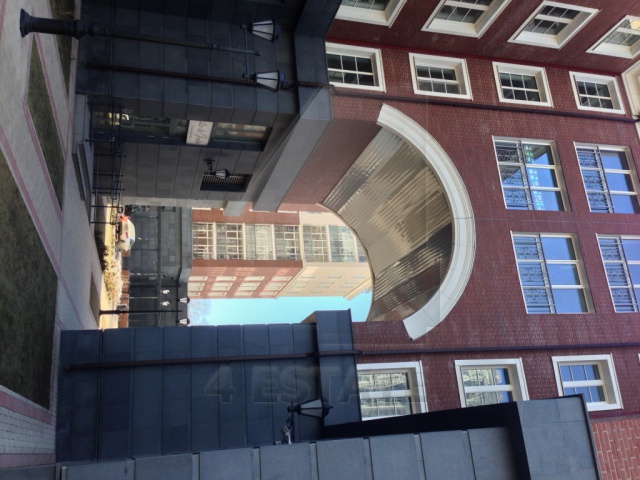 Продажа помещений свободного назначения  в элитном ЖК«Английский квартал», м.Октябрьская