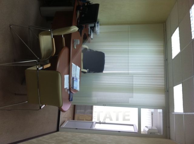 Продажа этажа в торгово-офисном центре,м. Пролетарская.