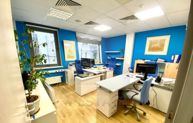 Аренда офисов в бизнес центре класса "А"  м. Баррикадная 