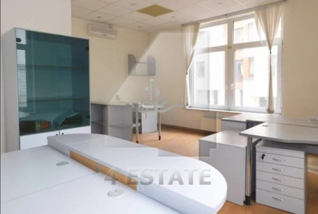 Презентабельный офис с отд. входом, м.Кропоткинская.