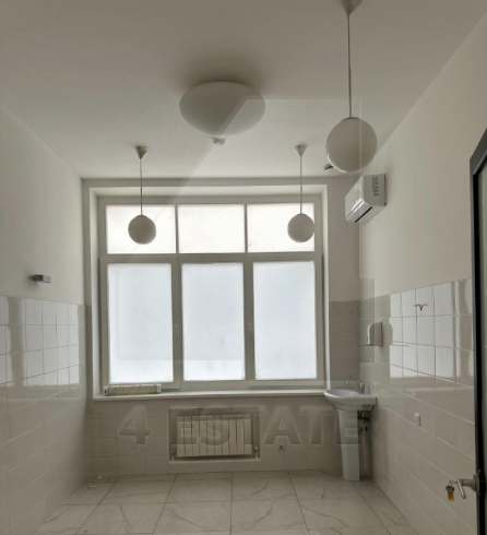 Аренда помещения под медицинский центр, м. Кропоткинская.