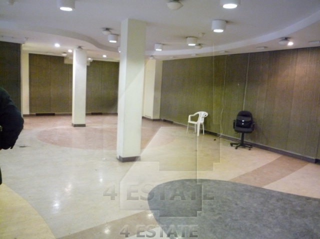 Продажа торгового помещения на первой линии садового кольца, м. Курская.