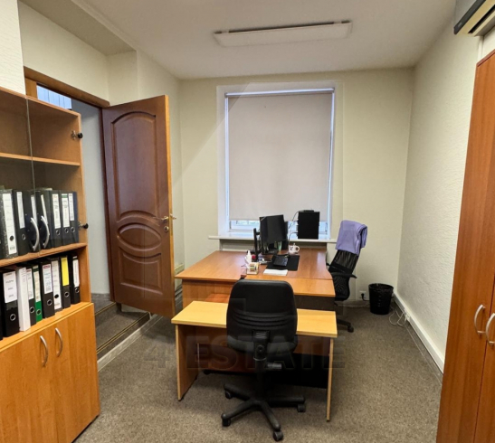 Аренда офисного помещения с отд. входом, м.Университет.