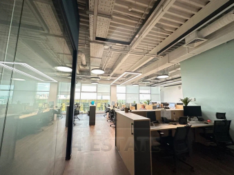 Аренда офисов в новом бизнес-центре" Верейская Плаза 4" м.Давыдковская.