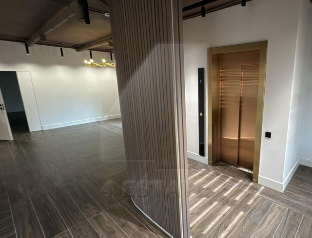 Аренда представительского офиса в элитном ЖК с отдельным входом, м.Цветной б-р.