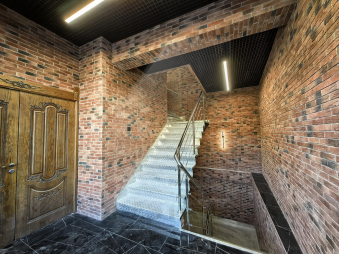 Торговая площадь с отд. входом (можно общепит), м.Добрынинская.