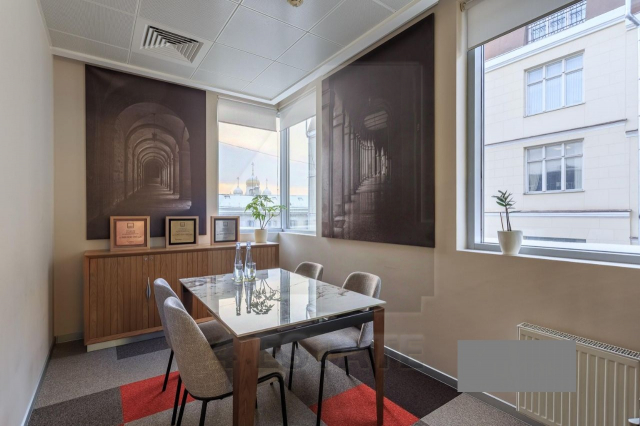 Аренда презентабельного офиса в бизнес центре класса А, м.Кропоткинская.