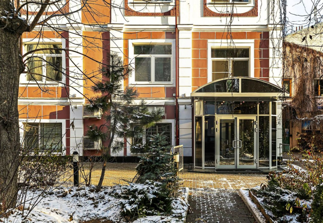 Аренда офисного особняка класса B+, м.Чистые пруды.