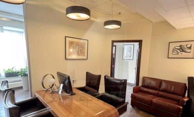 Реконструированный особняк класса А, м.Фрунзенская.