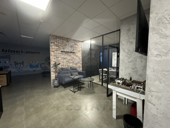 Бизнес-центр «Кустос LOFT».м.Цветной бульвар
