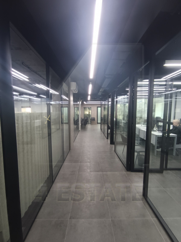 Аренда в бизнес центре класса В+, м.Новослободская.