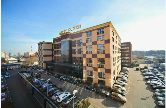 Бизнес-центр «West Plaza», м. Славянский бульвар.