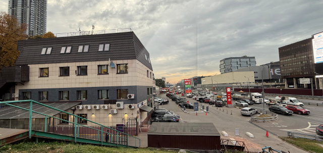 Аренда офисов в бизнес центре класса В, м.Ленинский пр-т.