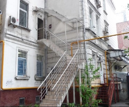 Продажа офиса с отдельным входом, м.Смоленская.