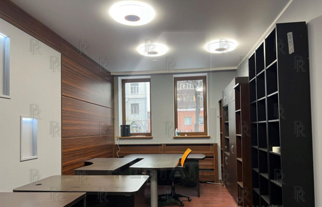 Офисное помещение с отдельным входом, м. Менделеевская.