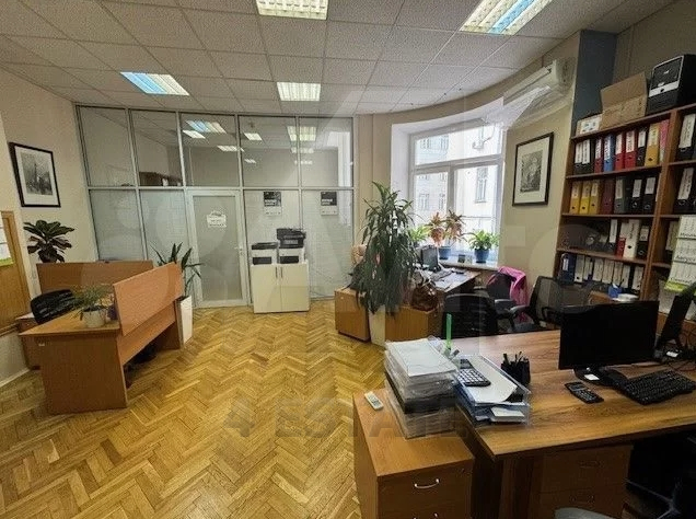 Аренда офиса в бизнес-центре класса В+, м.Чеховская