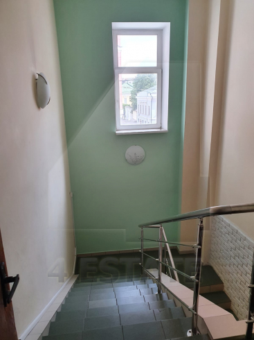 Помещение с отдельным входом, м.Курская.