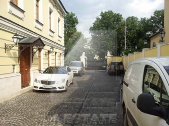 Аренда представительского  особняка класса "А", м.Арбатская.