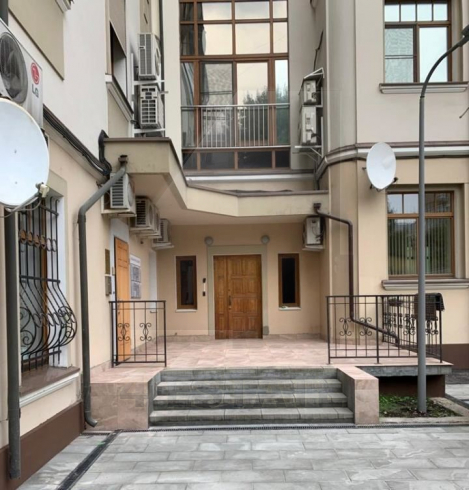 Презентабельный офис с отд.входом, м.Смоленская.