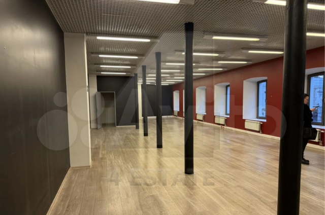 Презентабельный офис в бизнес комплексе класаа А, м.Менделеевская.