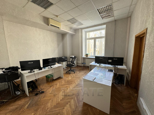 Аренда офиса в бизнес-центре класса В+, м.Чеховская