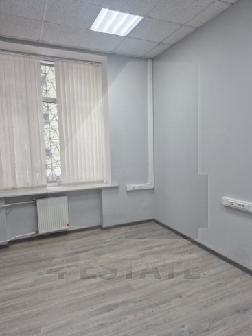 Офисное здание классса В, м. Улица 1905 г.