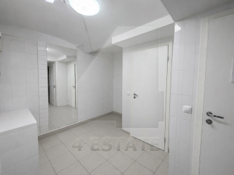 Торговое помещение в аренду, м.Менделеевская.