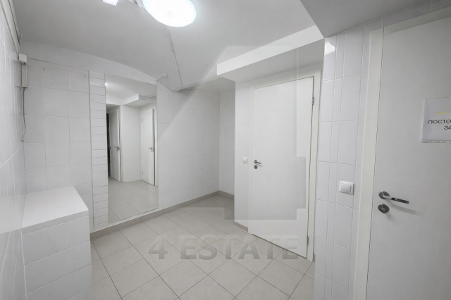 Торговое помещение в аренду, м.Менделеевская.