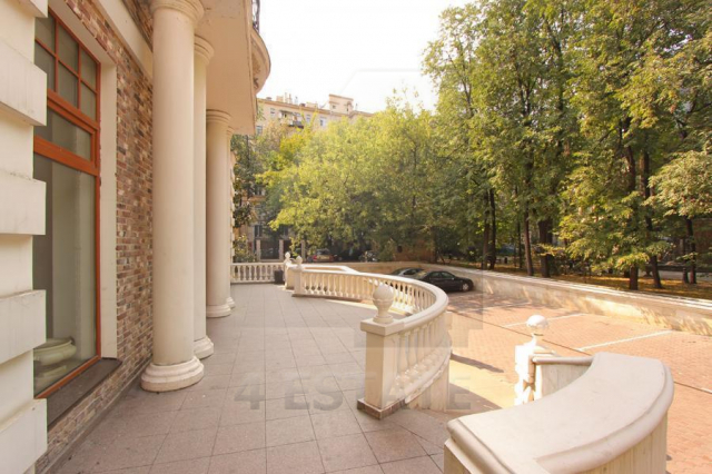 Презентабельный особняк класса В+, м. Красные ворота.