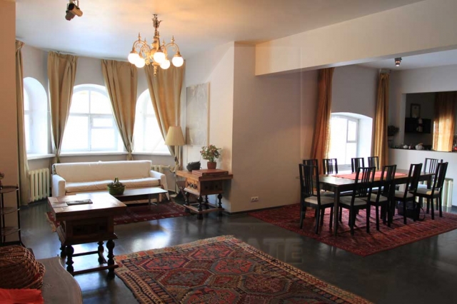 Офис на продажу м.Фрунзенская.