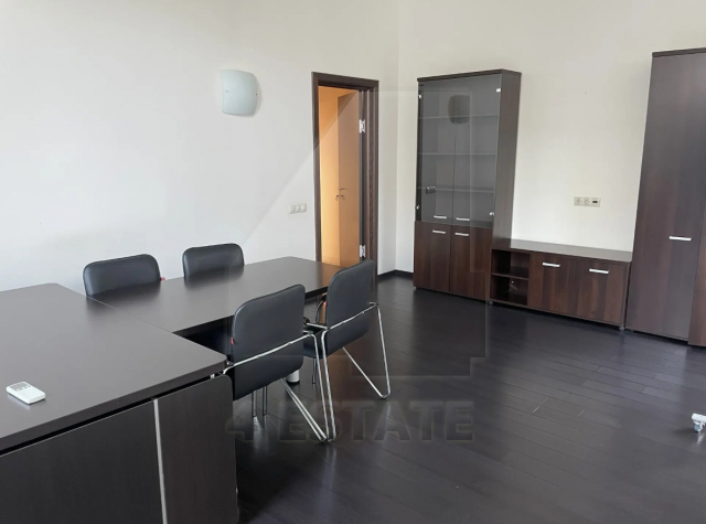 Аренда офиса с мебелью в бизнес центре класса В+, м.Павелецкая.