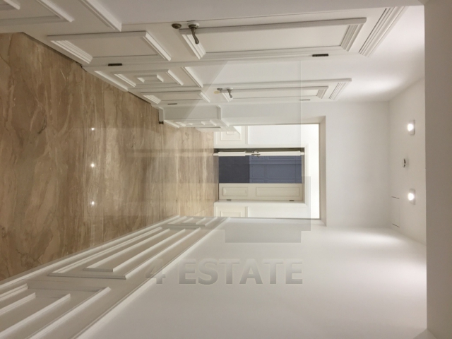 Реконструированный особняк на продажу, м.Курская.