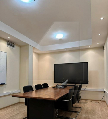 Офис в бизнес центре В+, м.Цветной б-р.