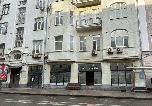 Торговое помещение с отд. входом, м.Красные ворота.