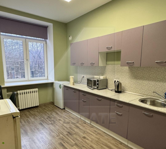 Аренда офисного помещения с отд. входом, м.Университет.