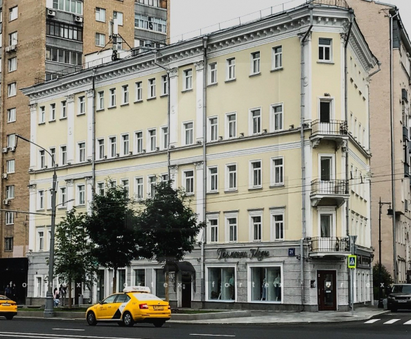 Аренда офисов в презентабельном особняке класса В+, м.Полянка.