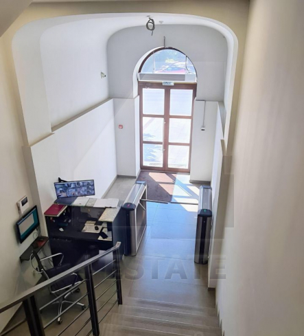 Бизнес-центр «Кустос LOFT».м.Цветной бульвар