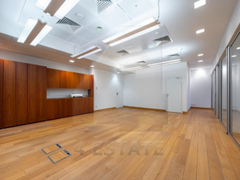 Аренда помещений в представительскомом бизнес-центре Премиум класса «Романов Двор» (Romanov Dvor), м. Арбатская.