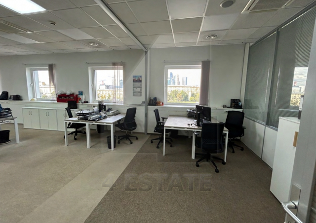 Аренда офиса в бизнес-центре класса А, м.Киевская.