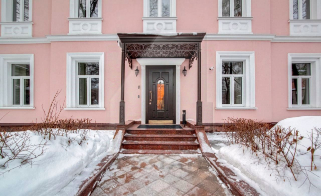 Аренда презентабельного особняка класса А, м.Пушкинская.