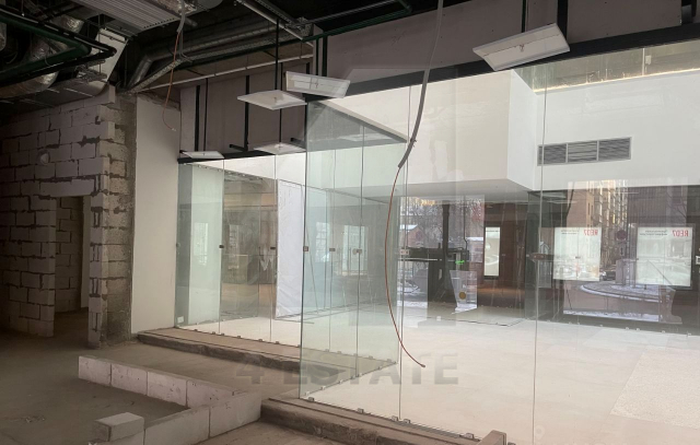 Аренда торговых помещений в элитном ЖК "RED 7", м.Красные ворота.